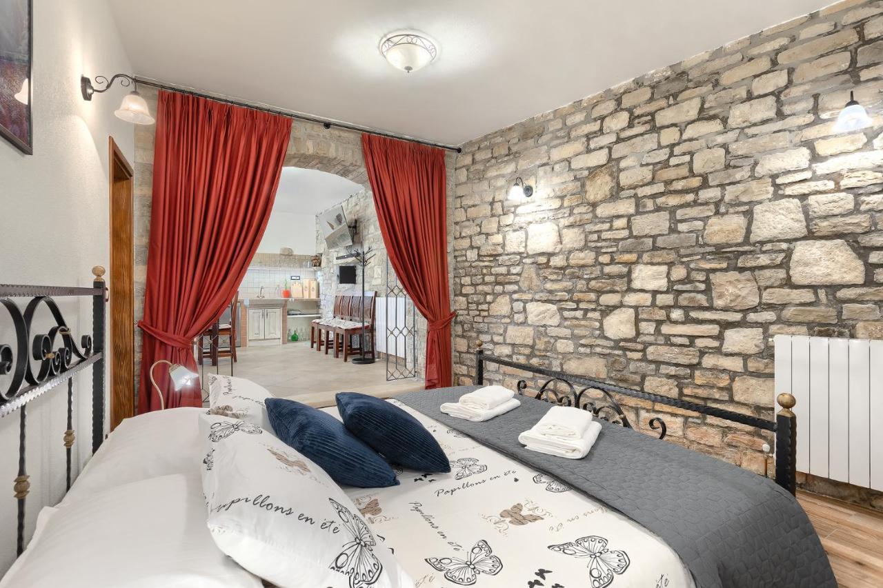 Apartman Pietro Motovun Exteriör bild